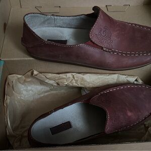 OluKai Women's Brown Leather Loafers